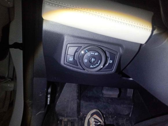 [深圳·粤B] 二手福特福睿斯2021款 1.5L 自动钻石版