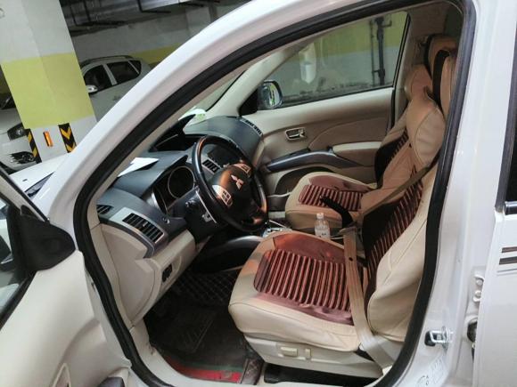 [西安·陕A] 二手三菱欧蓝德2007款 2.4时尚版