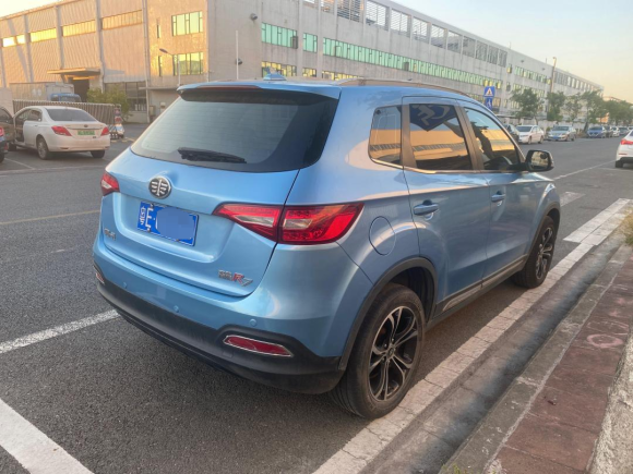 [佛山·粤E] 二手一汽森雅R72016款 1.6L 自动尊贵型