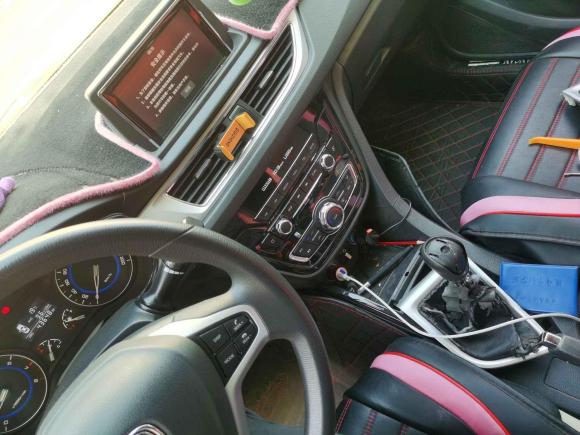 [温州·渝F] 二手长安悦翔V72016款 1.6L 手动乐享型 国V