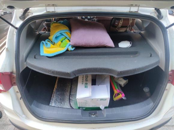 [南昌·赣A] 二手海马海马S52015款 1.5T CVT旗舰型