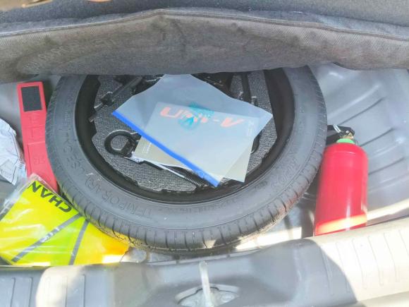 [苏州·苏U] 二手长安长安UNI-V2022款 1.5T 尊贵型