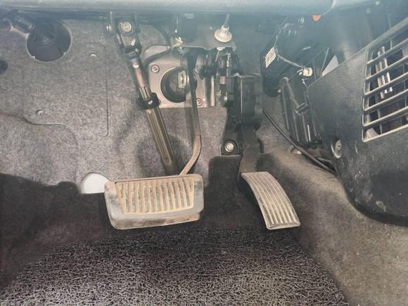 [济南·鲁A] 二手起亚起亚K22015款 两厢 1.4L AT GLS炫酷版