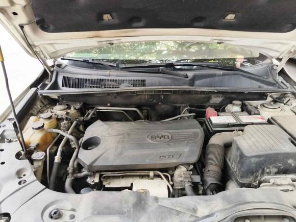 [佛山·粤X] 二手比亚迪宋2017款 盖世升级版 1.5TI 手动精英型