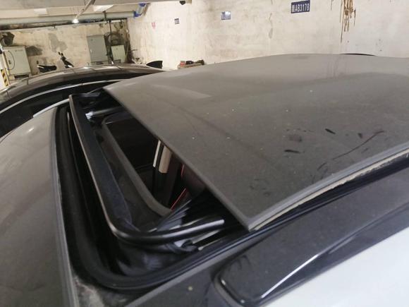 [南昌·赣A] 二手现代北京现代ix252017款 1.6L 自动智能型