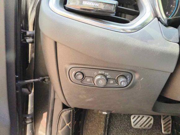 [南京·苏A] 二手雪佛兰探界者2017款 535T 自动驭界版