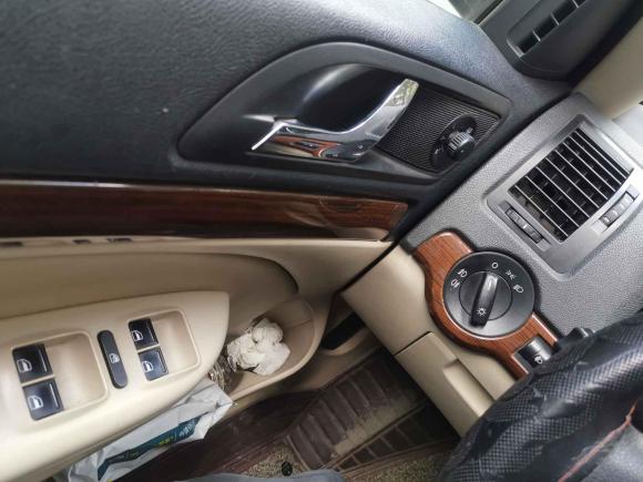 [上海·鄂B] 二手斯柯达明锐2013款 1.6L 自动逸俊版