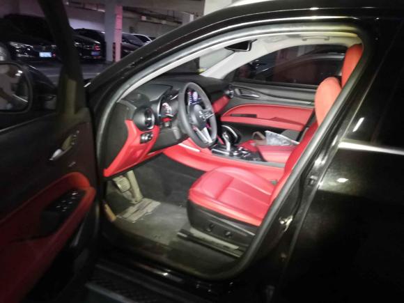 [宁波·浙B] 二手阿尔法·罗密欧Stelvio斯坦维2017款 2.0T 200HP 豪华版