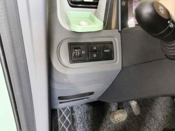 [武汉·鄂A] 二手五菱汽车宏光MINIEV2021款 马卡龙臻享款 三元锂