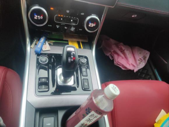 [南京·苏A] 二手捷豹捷豹XEL2022款 2.0T 250PS R-DYNAMIC S进取运动版