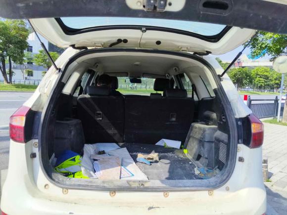 [广州·云J] 二手江铃驭胜S3502016款 2.0T 自动四驱汽油豪华版5座