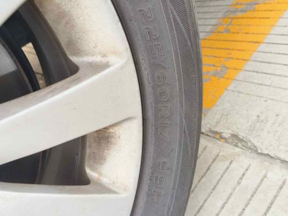 [上海·沪B] 二手别克别克GL82013款 2.4L CT豪华商务舒适版