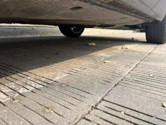 [上海·沪C] 二手大众途昂2022款 530 V6 四驱尊崇旗舰版