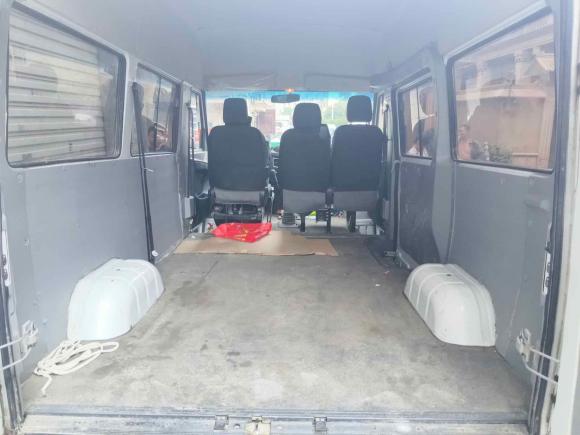 [义乌·浙G] 二手依维柯依维柯得意2020款 2.5T A35客车单胎中顶5-9座侧移门国VI