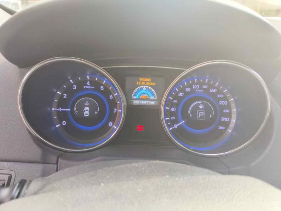 [无锡·苏B] 二手现代索纳塔2014款 2.4L 自动领先版 国IV