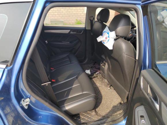 [上海·沪C] 二手荣威荣威RX52016款 20T 两驱手动旗舰版