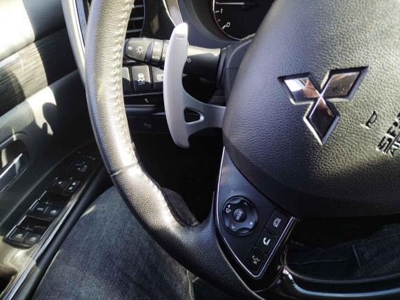 [芜湖·皖B] 二手三菱欧蓝德2016款 2.4L 四驱精英版 5座