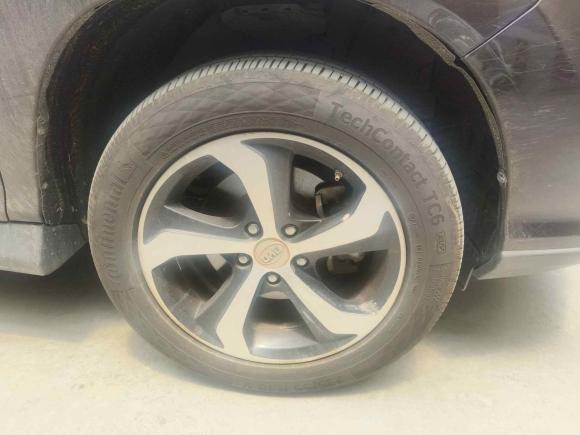 [上海·沪C] 二手比亚迪比亚迪S72015款 2.0T 升级版 自动尊贵型