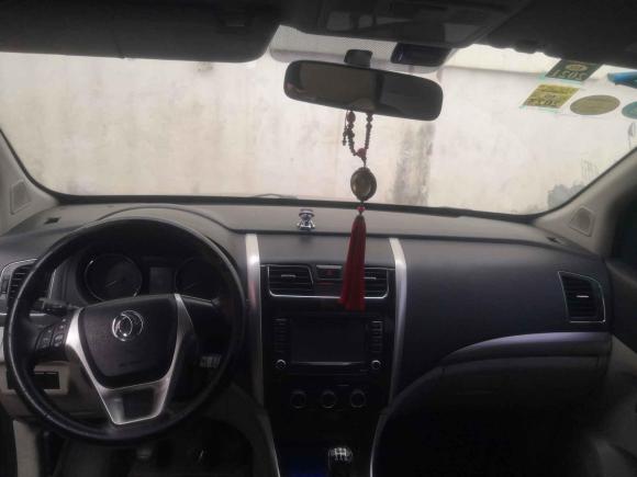 [佛山·粤E] 二手东风风行风行S5002016款 1.6L 手动豪华型