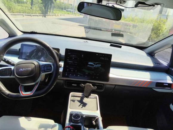 [上海·沪A] 二手埃安AION Y2021款 70 智领版