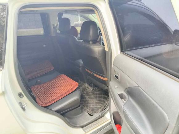 [深圳·粤B] 二手三菱欧蓝德2016款 2.4L 四驱精英版 5座