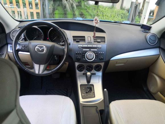 [成都·川A] 二手马自达马自达32010款 两厢 1.6自动豪华型