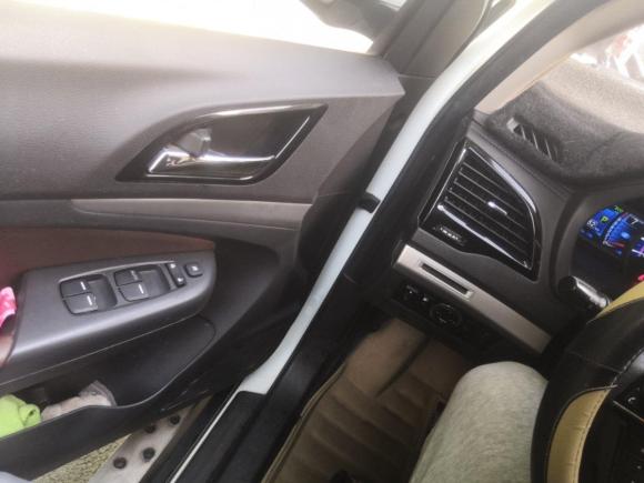 [西安·陕D] 二手比亚迪比亚迪S72015款 2.0T 升级版 自动尊贵型