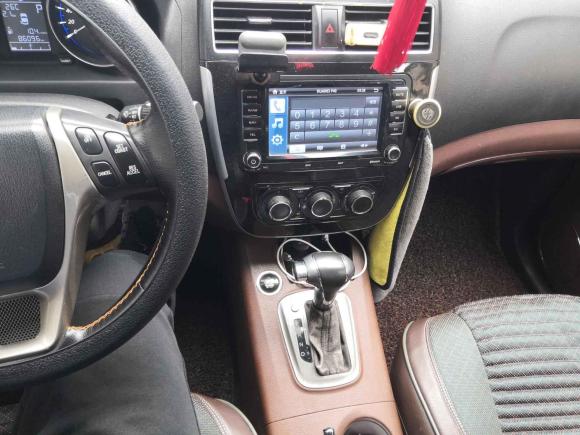 [无锡·苏B] 二手东风风行景逸X52016款 1.6L CVT尊享型