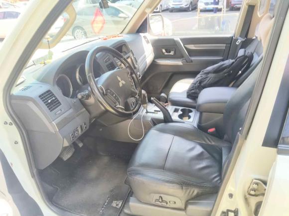 [广州·粤A] 二手三菱帕杰罗2014款 3.0L 精英超越版