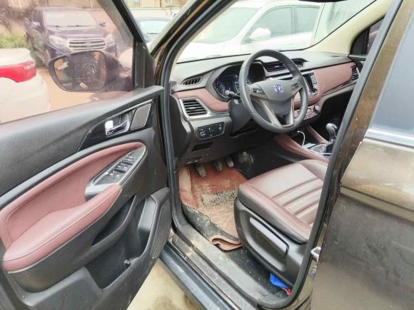 [深圳·湘E] 二手长安凌轩2017款 1.6L 手动幸福型