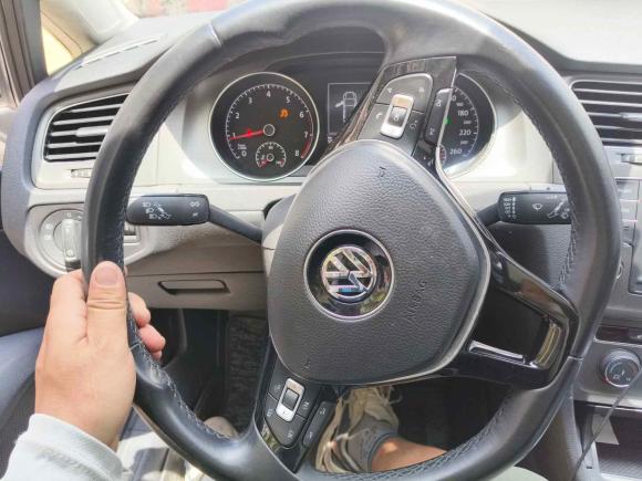[上海·沪C] 二手大众高尔夫2015款 1.4TSI 自动豪华型