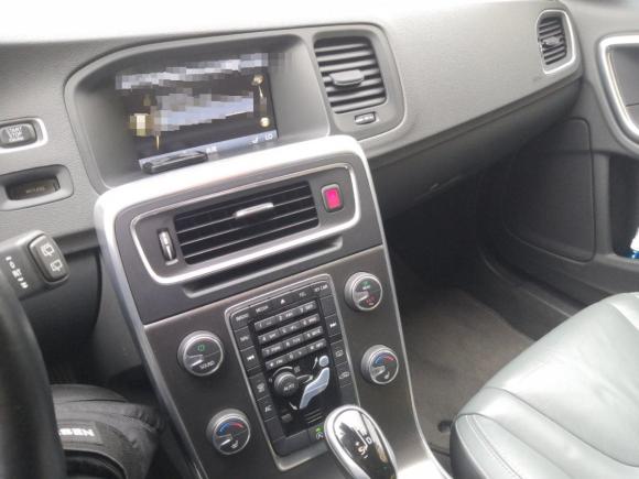 [青岛·鲁U] 二手沃尔沃沃尔沃V602014款 T5 智雅版