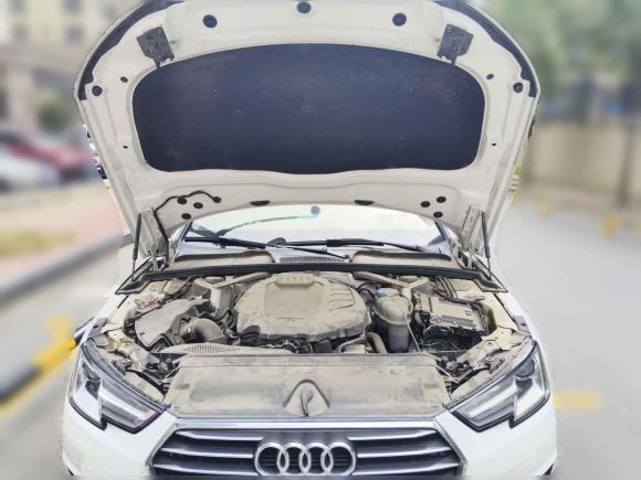 [济南·鲁A] 二手奥迪奥迪A4L2017款 Plus 40 TFSI 进取型