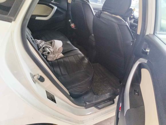 [佛山·粤L] 二手长安悦翔V72016款 1.6L 手动乐尚型 国V