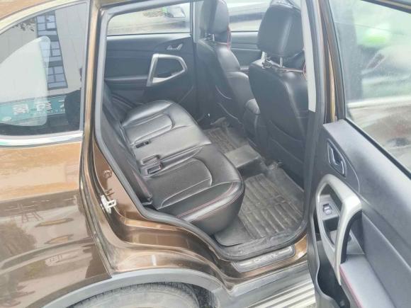 [南通·苏F] 二手奇瑞瑞虎52016款 2.0L 手动家悦版