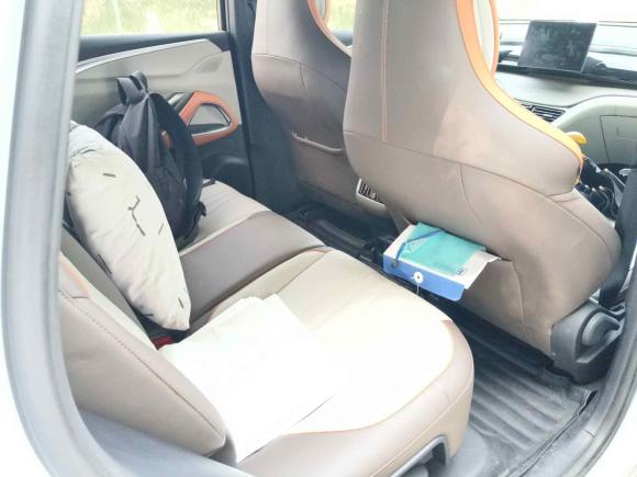 [广州·粤A] 二手比亚迪宋Pro新能源2022款 DM-i 51km 豪华型