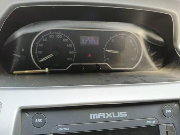 [成都·川A] 二手上汽大通MAXUS新途V802016款 2.5T 手动傲运通国IV长轴中顶7座