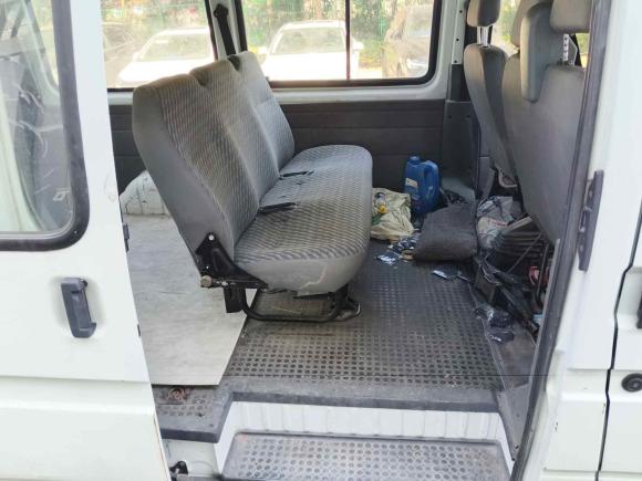 [上海·沪A] 二手福特经典全顺2013款 2.8T柴油物流型短轴中顶JX493ZLQ4