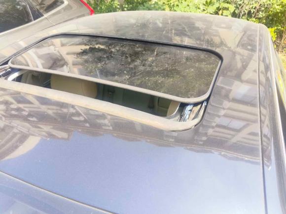 [上海·赣F] 二手奥迪奥迪A6L2011款 2.0 TFSI 自动标准型