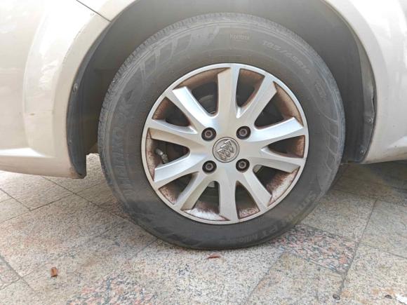 [南昌·赣A] 二手别克凯越2013款 1.5L 自动经典型