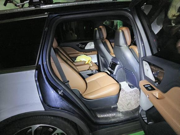 [上海·沪D] 二手林肯飞行家2022款 3.0T V6 四驱行政版