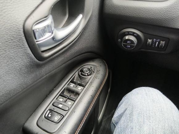 [义乌·浙G] 二手Jeep指南者2017款 200T 自动家享版