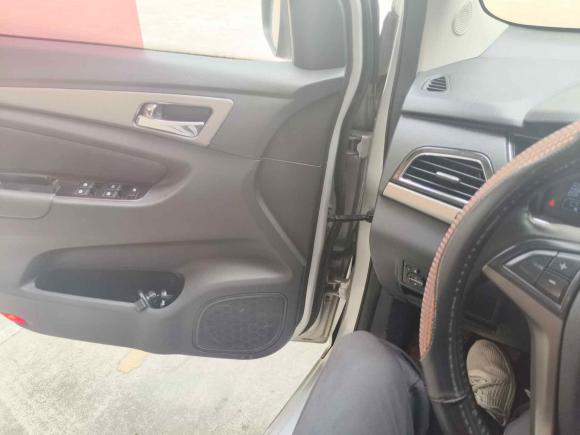 [义乌·浙G] 二手长安凯程长安欧尚A6002016款 1.5L 手动豪华型7座