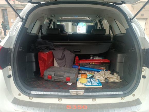 [西安·陕A] 二手江铃驭胜S3502013款 2.4T 自动四驱柴油超豪华版5座