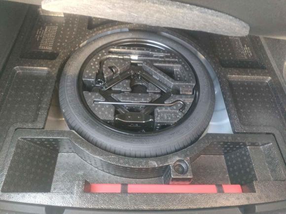 [西安·陕U] 二手荣威荣威i62020款 PLUS 1.6L CVT 4G互联荣耀旗舰版