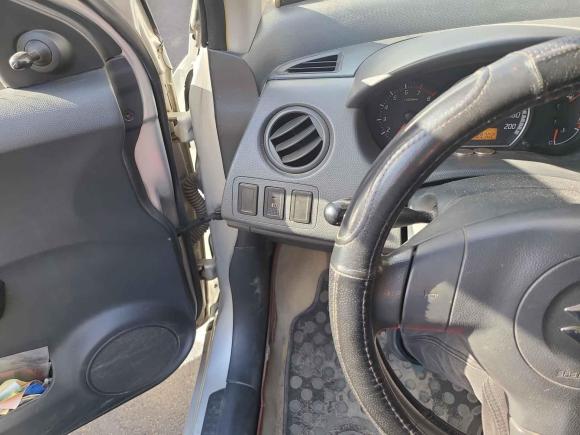 [青岛·鲁B] 二手铃木雨燕2009款 1.3L 自动超值版