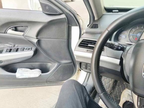 [无锡·苏B] 二手本田歌诗图2012款 2.4L 豪华版