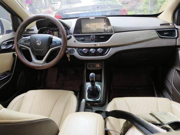 [成都·苏C] 二手宝骏宝骏310W2017款 1.5L 手动时尚型 国V