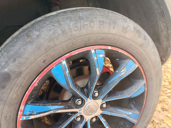 [成都·川U] 二手一汽森雅R72016款 1.6L 手动智能型