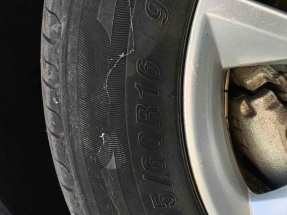 [苏州·苏U] 二手福特福克斯2012款 两厢 1.6L 自动风尚型